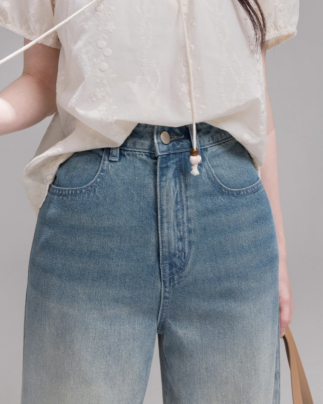Frayed Hem Slant Cut Jeans