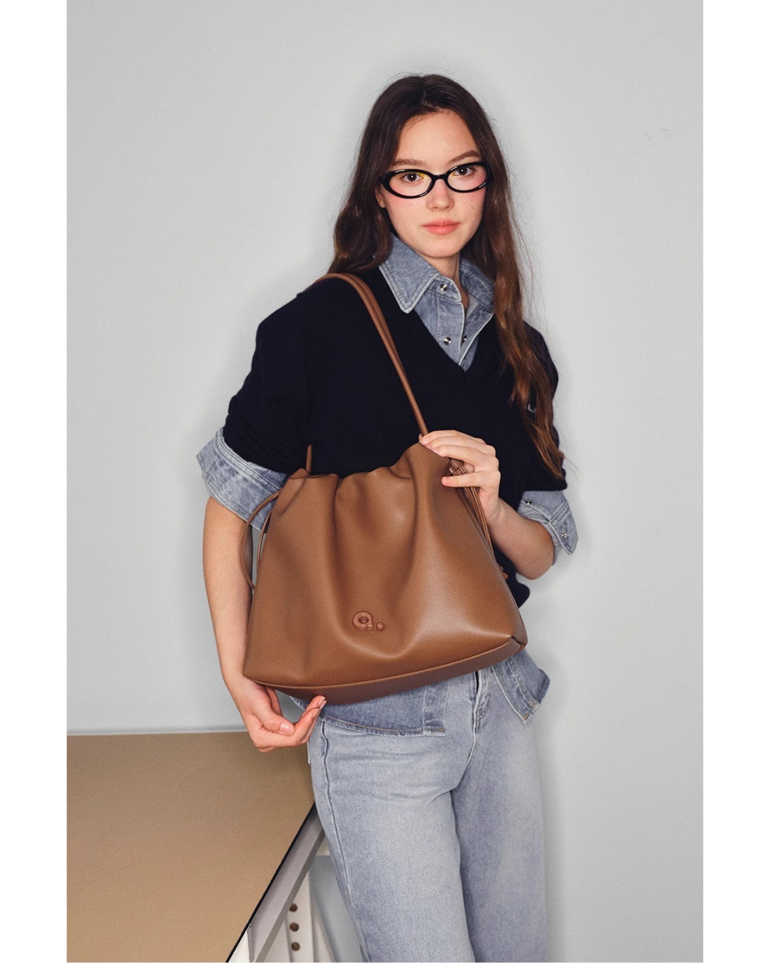 Soft Curve Tote Bag