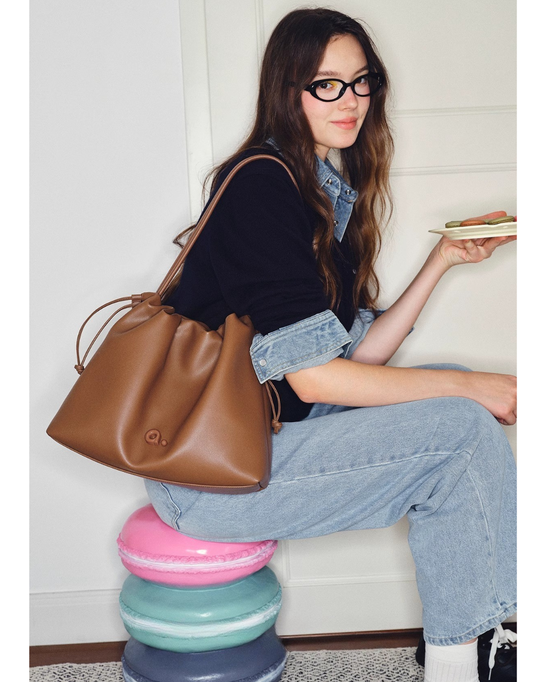 Soft Curve Tote Bag